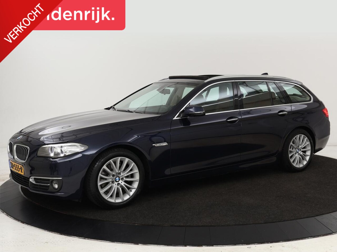 BMW 5-serie Touring - 520i Luxury Edition | Panoramadak | Leder | Stoelverwarming | Navigatie | Xenon | Memory | - AutoWereld.nl