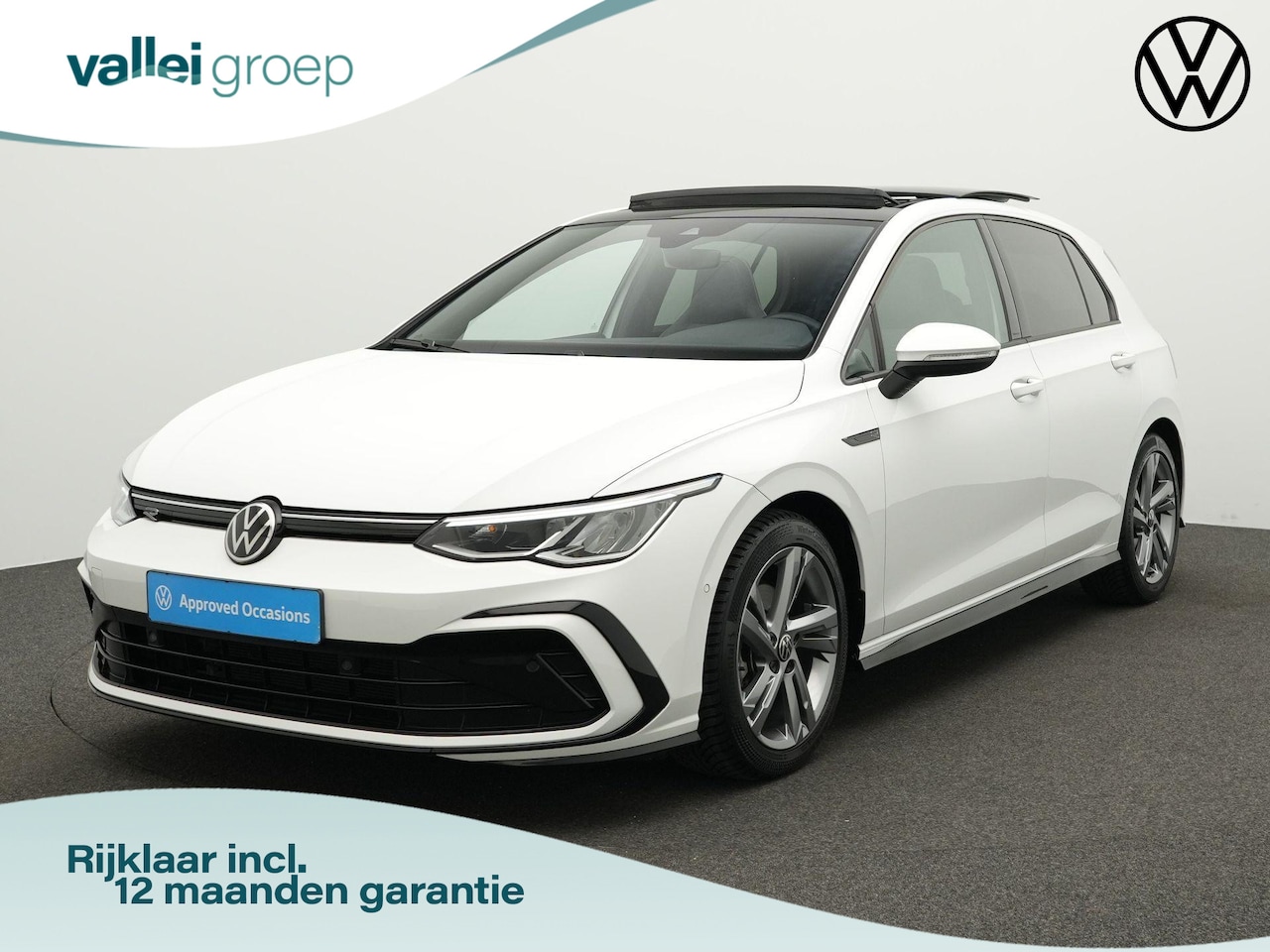 Volkswagen Golf - 1.5 eTSI 150 pk DSG R-Line Business | Panoramadak | Achteruitrijcamera | Parkeersensoren v - AutoWereld.nl