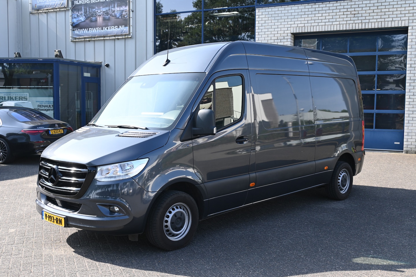 Mercedes-Benz Sprinter - 214 CDI 314 CDI L2H2 MARGE Geveerde stoel, Navigatie met camera - AutoWereld.nl