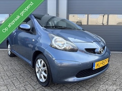 Toyota Aygo - 1.0-12V + Uitvoering / Airco_Apk 2026