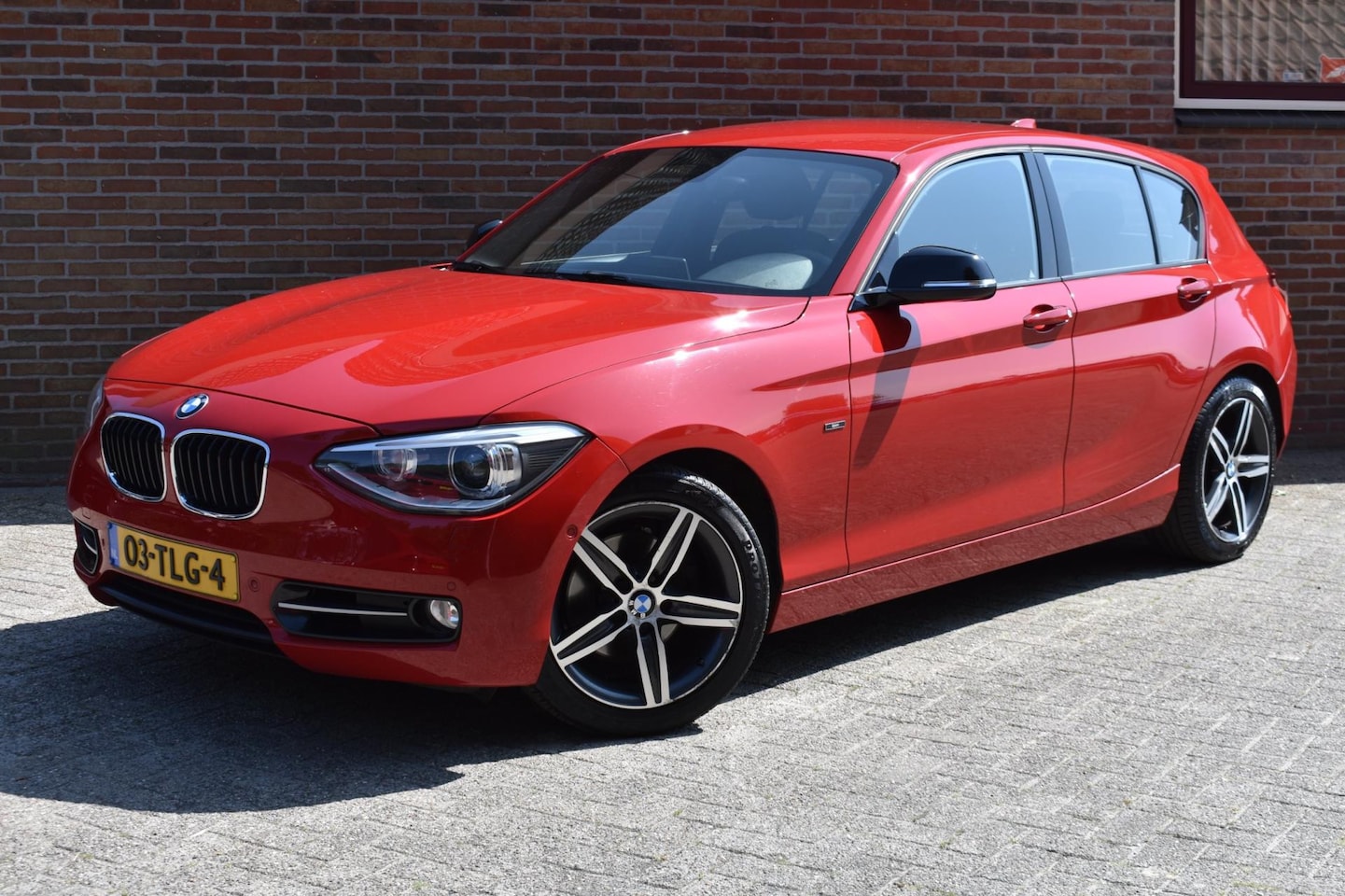 BMW 1-serie - 118i Business '12 Xenon Navi Clima Cruise Inruil mogelijk - AutoWereld.nl