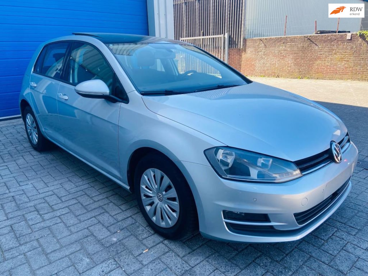 Volkswagen Golf - 1.2 TSI Highline - Nieuw APK - Pano - Front Assist - AutoWereld.nl