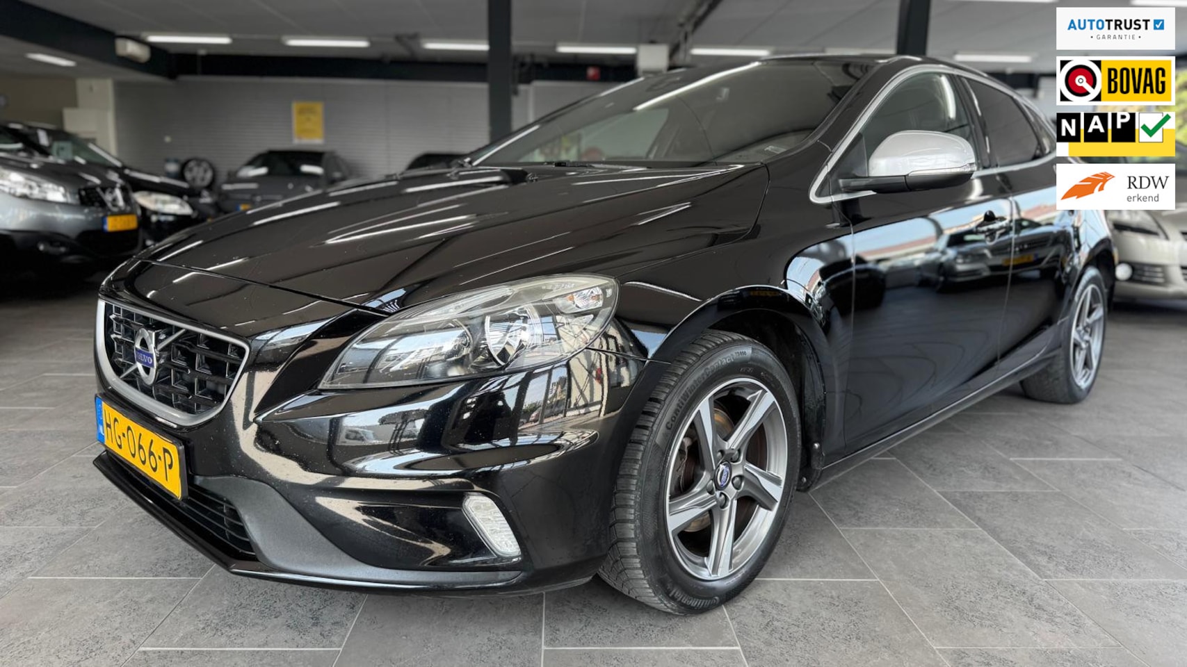 Volvo V40 - 2.0 D2 R-Design Business Euro 6 navi half leer clima cruise controle elektrische pakket pa - AutoWereld.nl