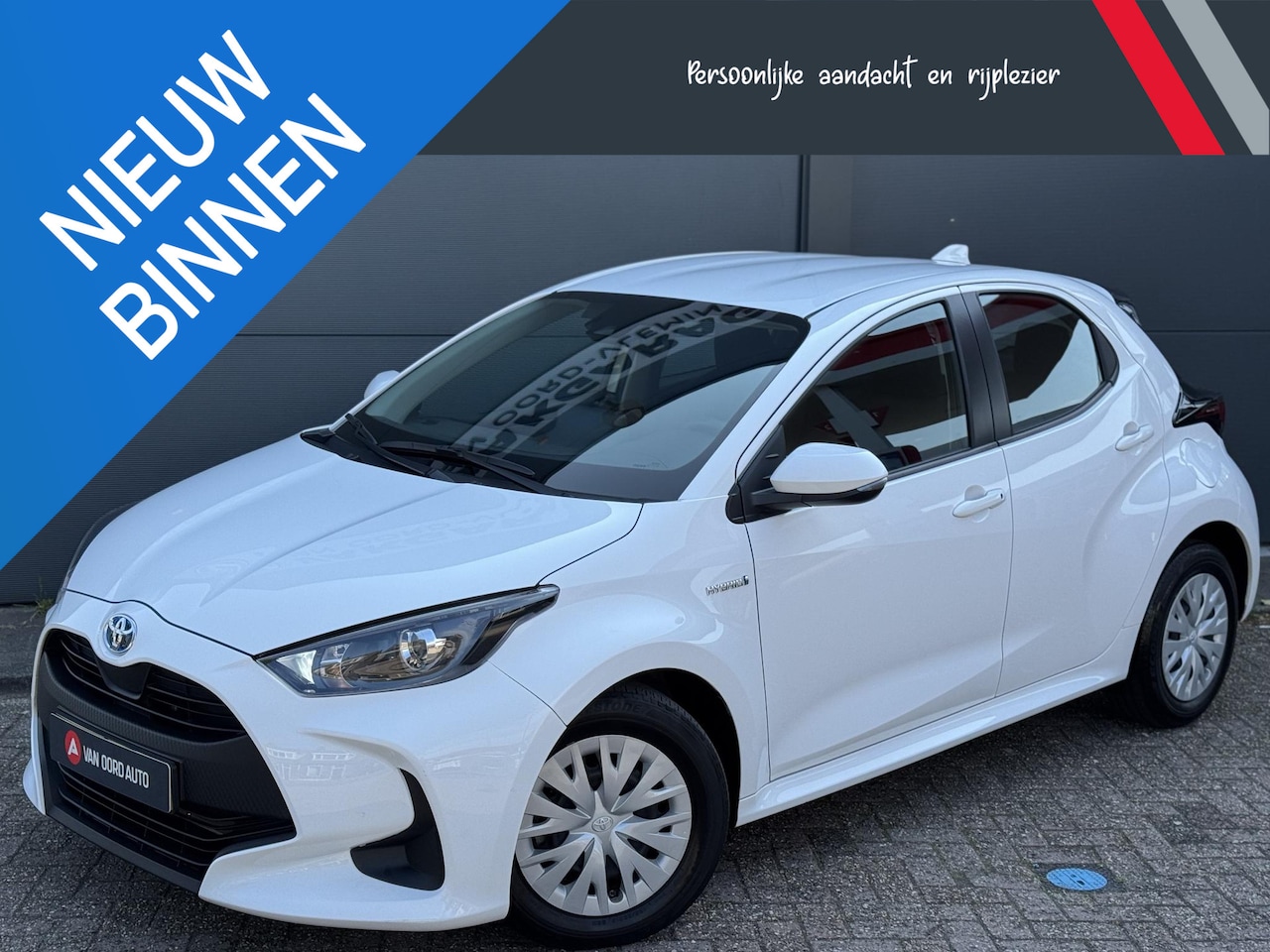 Toyota Yaris - 1.5 Hybrid Active / Geen Import / 100 % Onderhoud - AutoWereld.nl