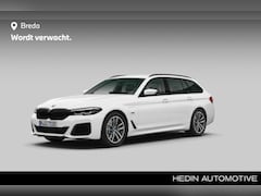 BMW 5-serie Touring - 530e High Executive | M-sport Shadow Line | DAB | Kunstleder | PDC voor/ achter | Trekhaak