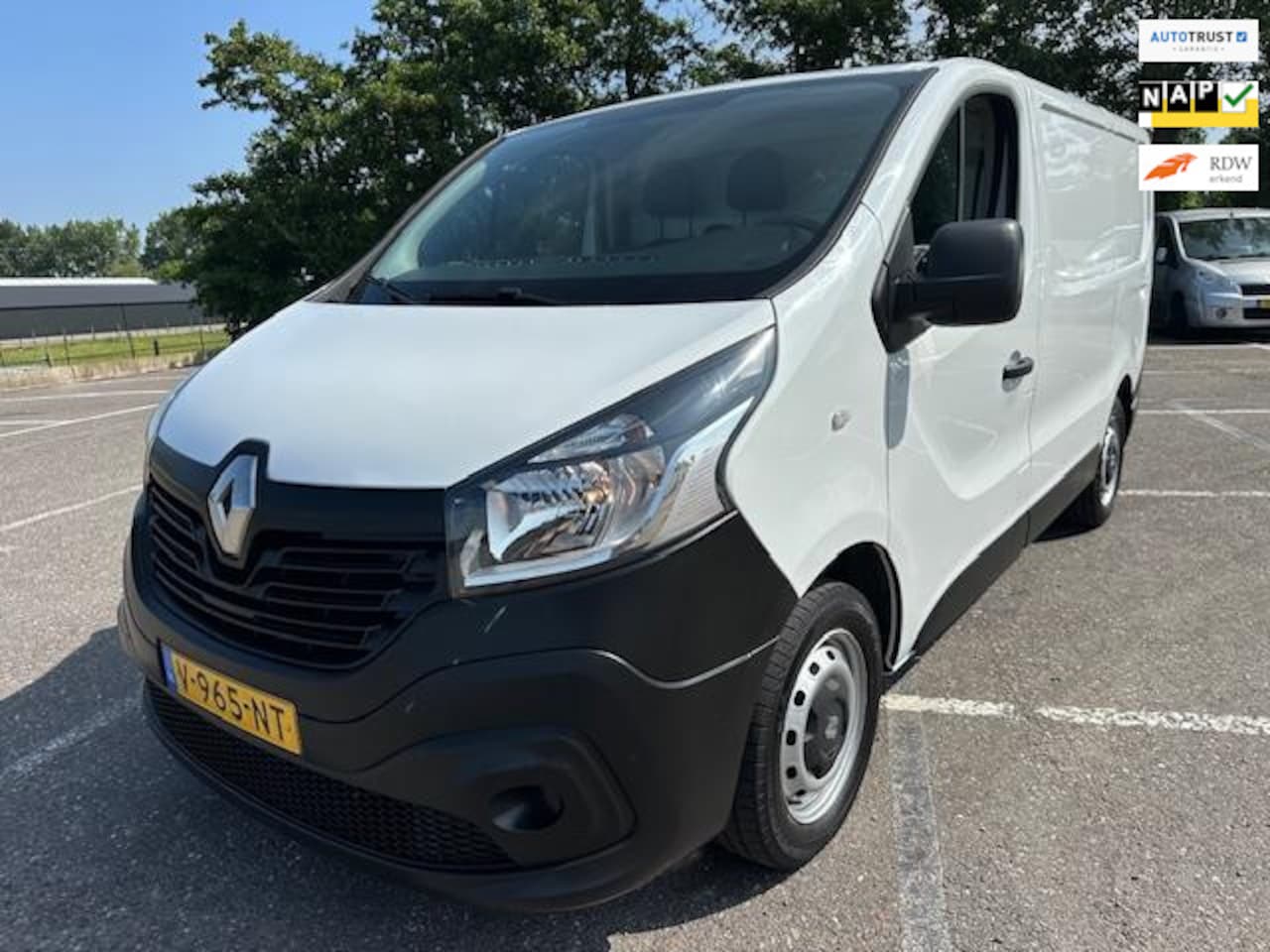 Renault Trafic - 1.6 dCi T29 L1H1 Générique 1.6 dCi T29 L1H1 Générique - AutoWereld.nl