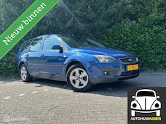 Ford Focus Wagon - 1.6-16V Ambiente