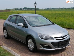 Opel Astra - 1.7 CDTi S/S Edition HB AC NAVI 2012