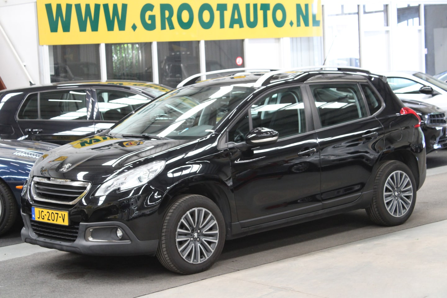 Peugeot 2008 - 1.2 PureTech Active 76.834km NAP, Panoramadak, Airco, Navi - AutoWereld.nl
