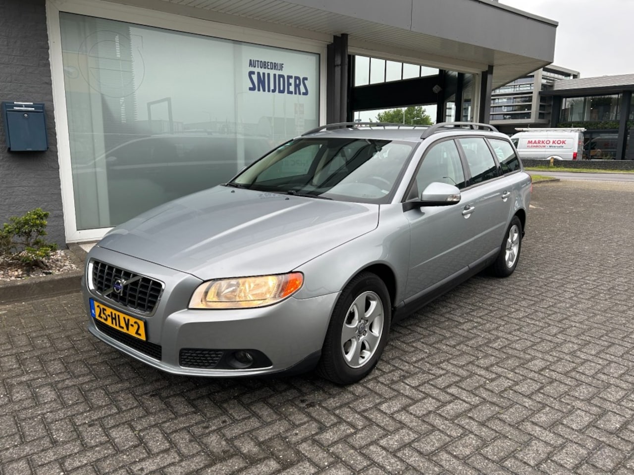 Volvo V70 - 2.0 MOMENTUM LEER - AutoWereld.nl