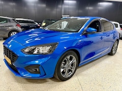 Ford Focus - ST-Line Ecoboost 125pk Sport Navigatie Apple Android NL