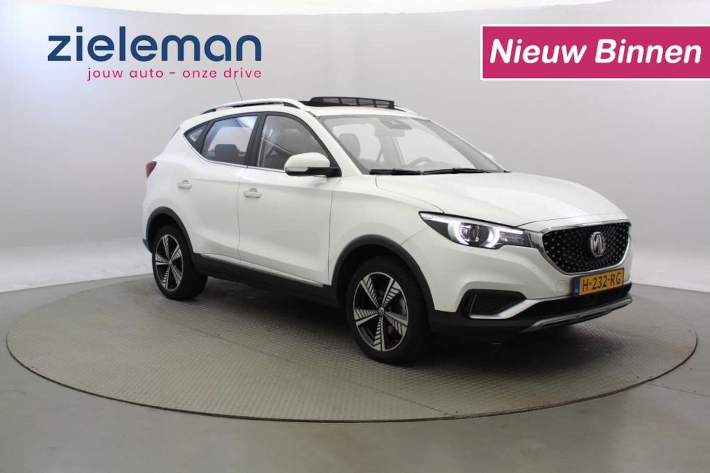 MG ZS - Luxury 45 kWh - Carplay, Panorama, Camera, Stoelverw. SOH 86% - AutoWereld.nl