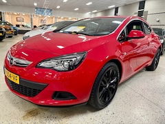 Opel Astra GTC - 1.4 T SPORT BiXenon Airco ECC PDC Trekhaak