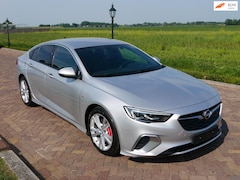 Opel Insignia Grand Sport - 2.0 BiTurbo AUT 4x4 GSi Exclusive FULL SEDAN