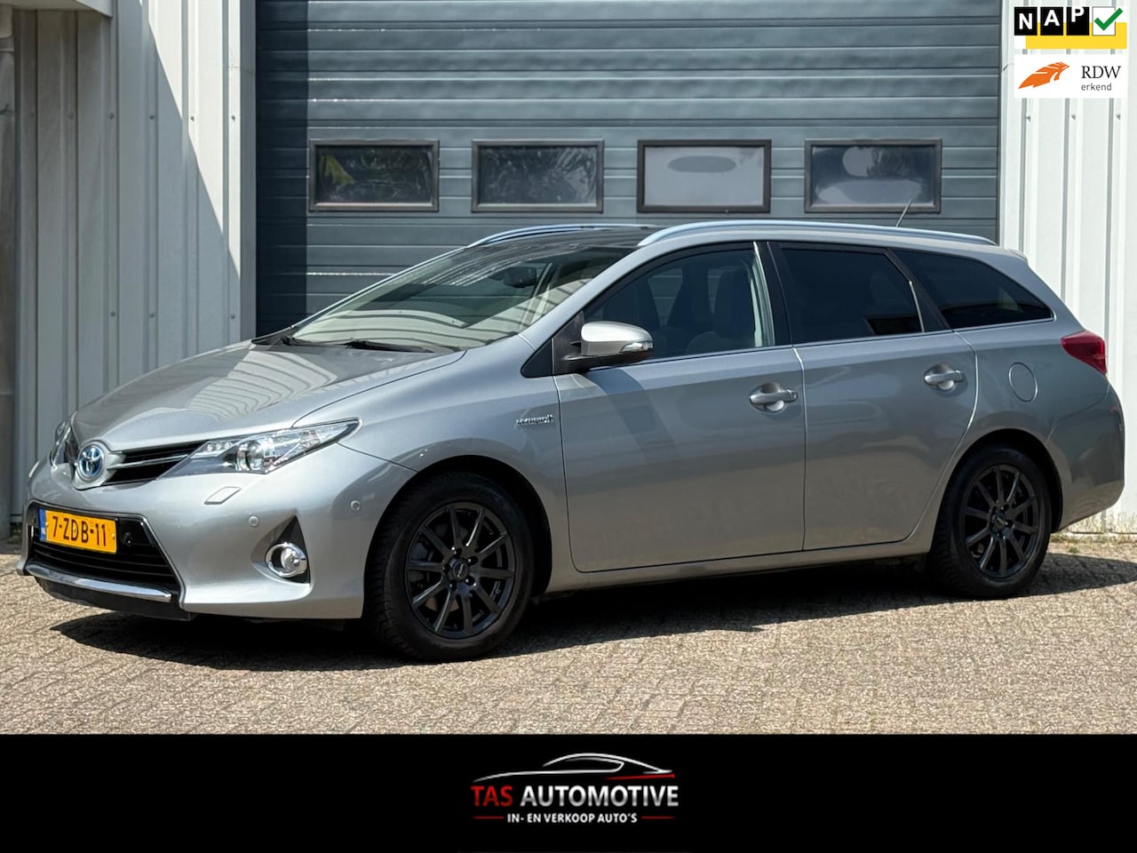 Toyota Auris Touring Sports - 1.8 Hybrid Lease AUTOMAAT / PANO - AutoWereld.nl