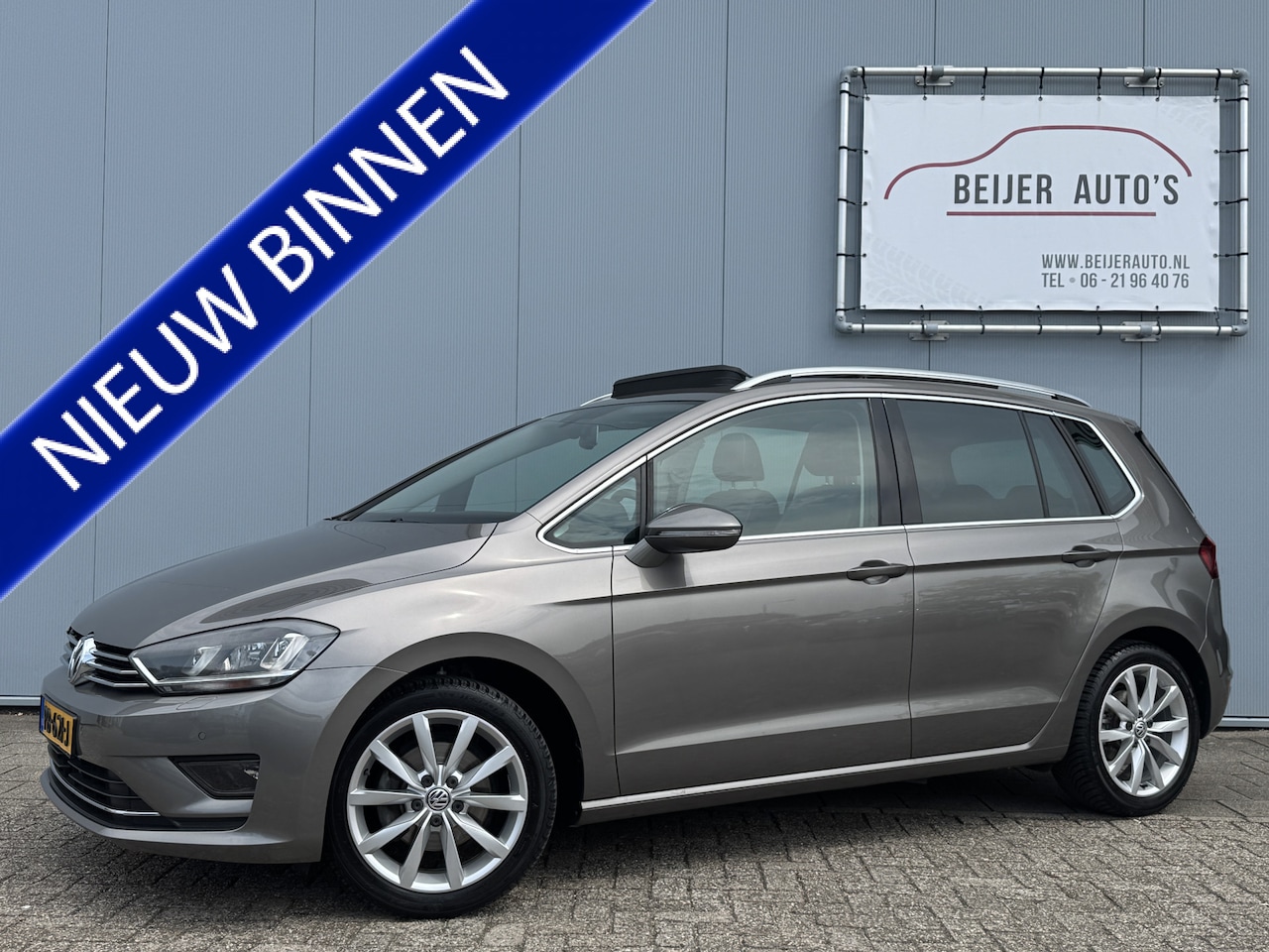 Volkswagen Golf Sportsvan - 1.4 TSI Highline Automaat Panoramadak. - AutoWereld.nl