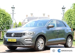 Volkswagen T-Roc - 1.0 TSI | ADAPTIVE CRUISE | NAVI | PARK SENS. V+A | STOELVERWARMING | APPLE CARPLAY + ANDR