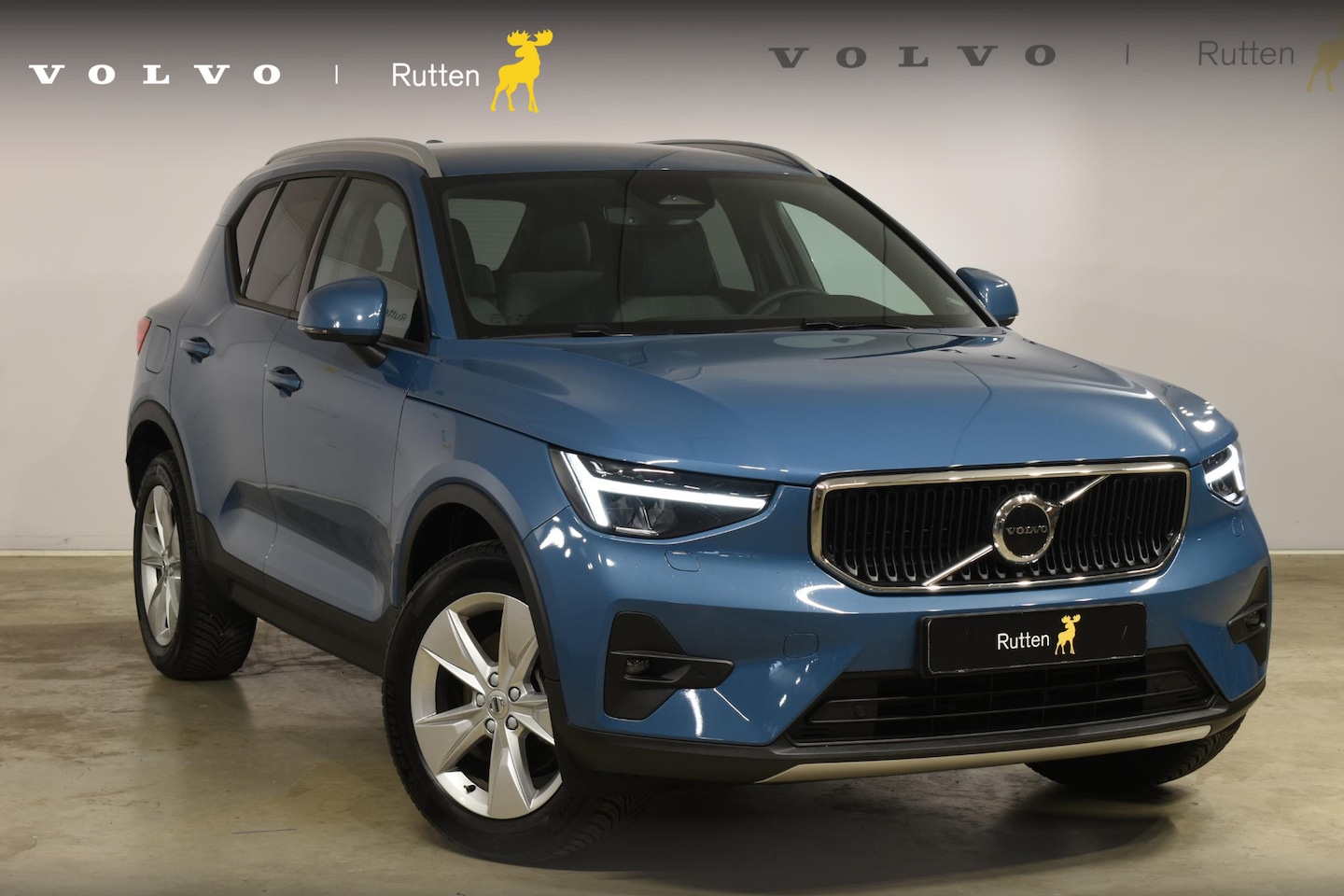 Volvo XC40 - B3 177PK Automaat Core / Navigatie / Camera / Adaptieve Cruisecontrol / Stuur-Stoelverwarm - AutoWereld.nl