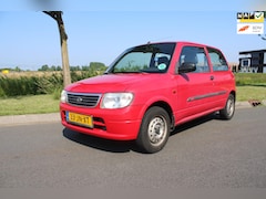 Daihatsu Cuore - 1.0-12V DVVT STi