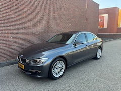 BMW 3-serie - 320i High Executive Eerste eigenaar-Nieuwstaat