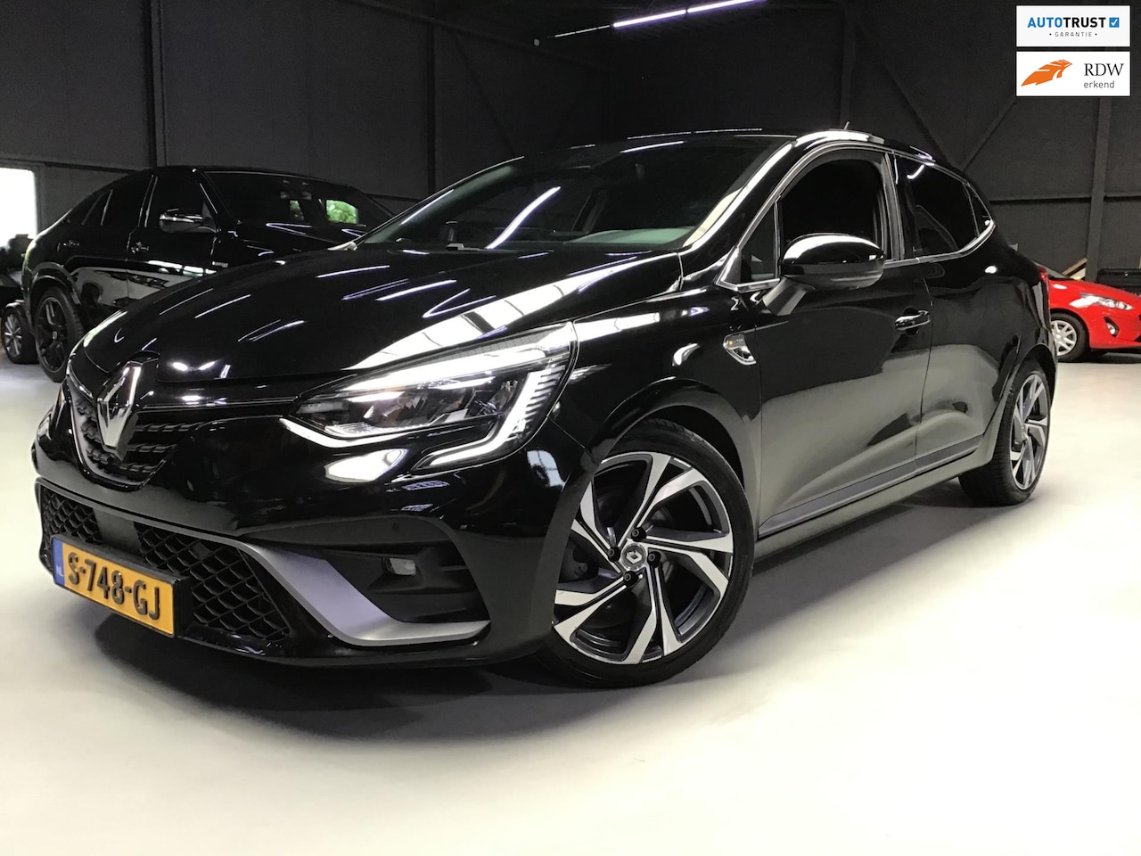 Renault Clio - 1.6 E-Tech Hybrid 140 Serie Limitee E-TECH I R.S. Line I 2e Eigen I 360Cam I Navi I Clima - AutoWereld.nl