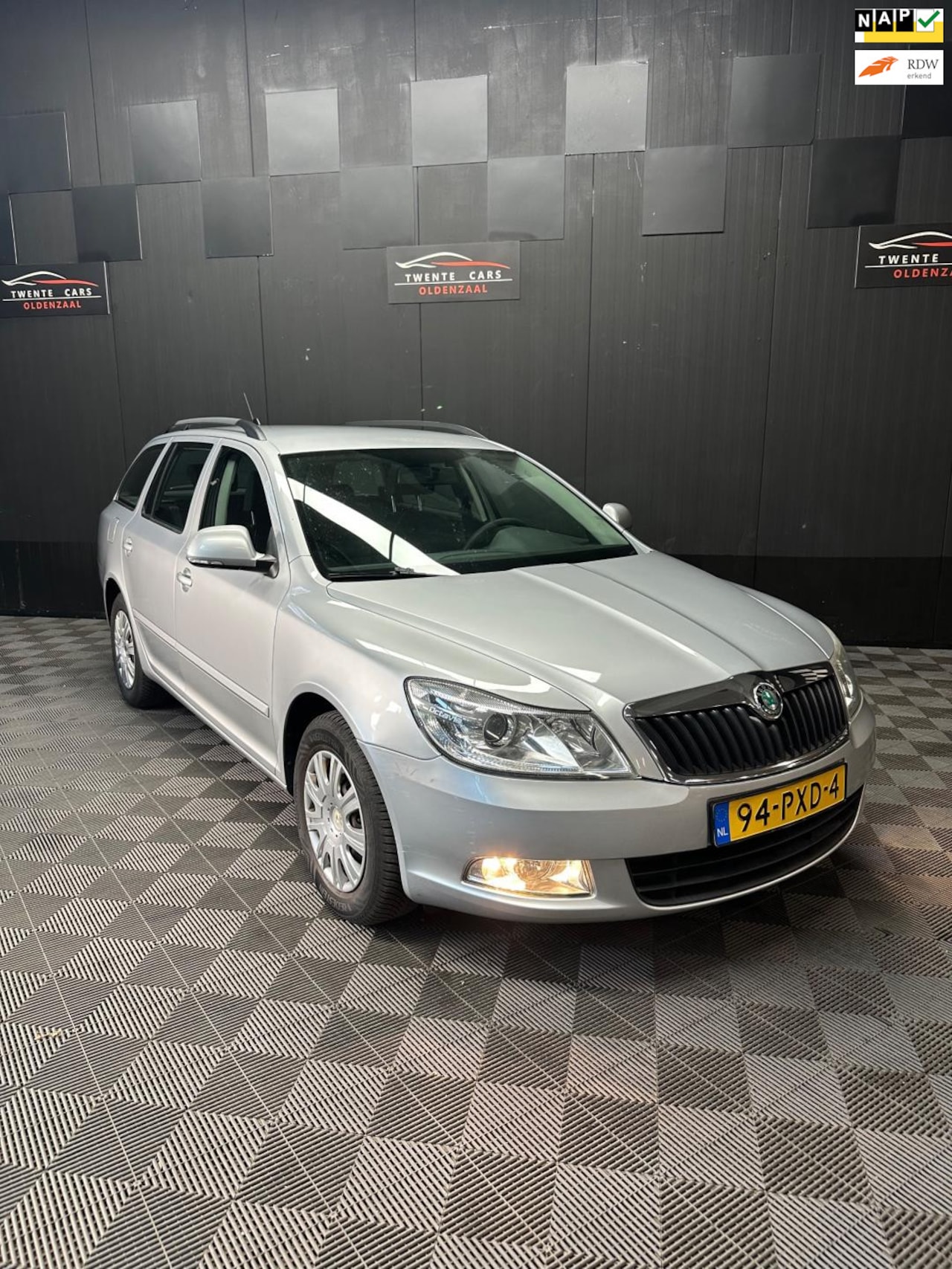 Skoda Octavia Combi - 1.2 TSI Ambition | Airco | Cruise | Nieuwe APK | - AutoWereld.nl