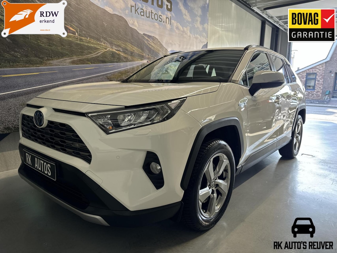Toyota RAV4 - 2.5 Hybrid Business / 46dkm / Leder / Stoelverw - AutoWereld.nl