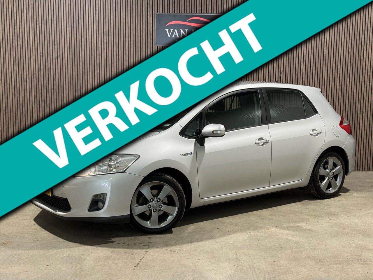 Toyota Auris - 1.8 Full Hybrid Executive Business 2012 CAMERA CRUISE - AutoWereld.nl