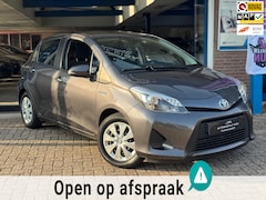 Toyota Yaris - 1.5 Full Hybrid Aspiration 2013 AUT NAVI NAP