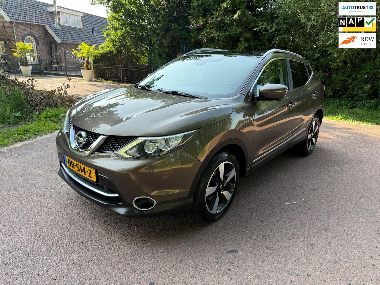Nissan Qashqai - 1.2 Connect Edition / Navi / Pano / Camera / PDC / Aux / - AutoWereld.nl