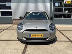 MINI Cooper - E Essential 40.7 kWh