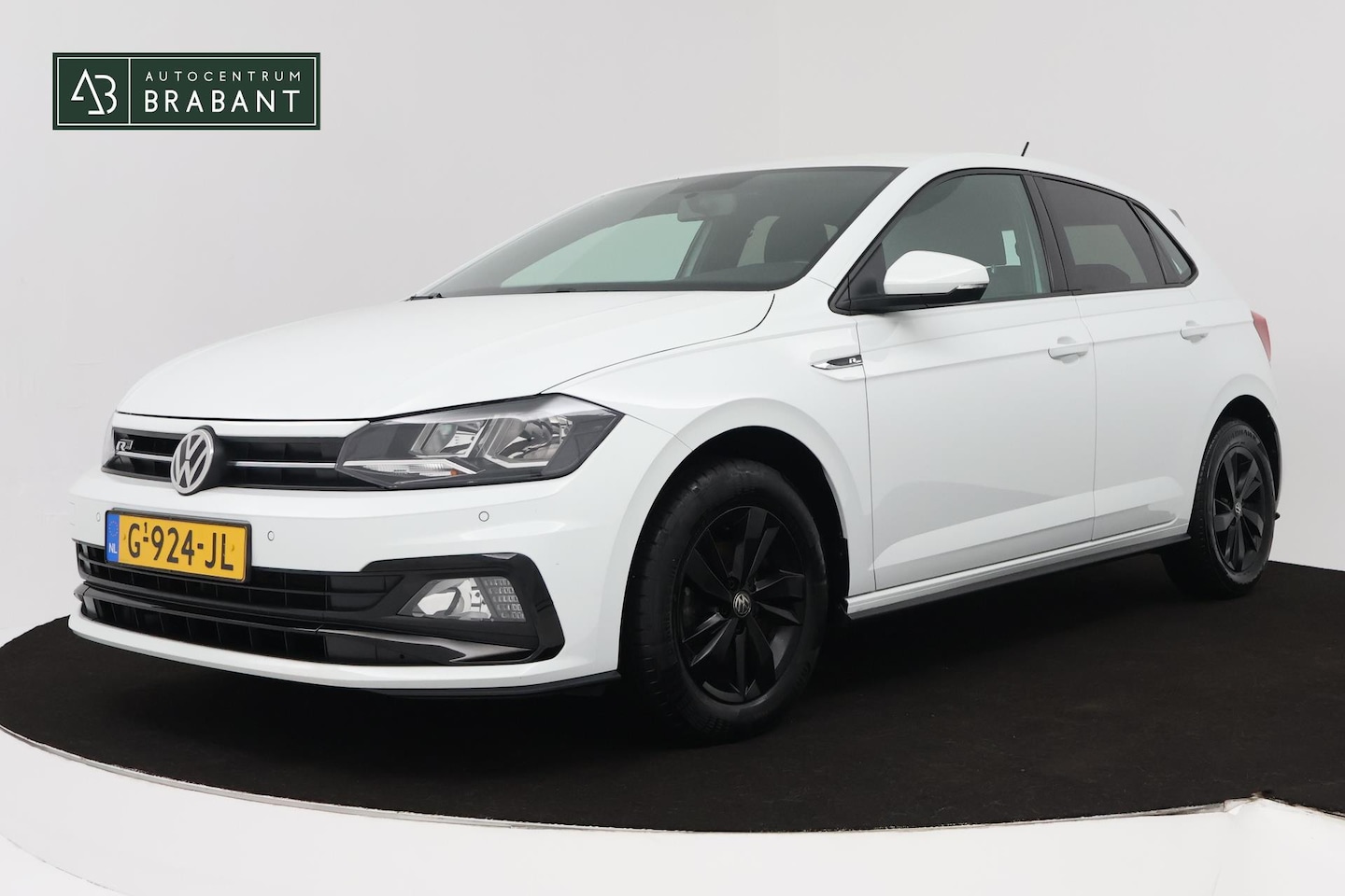 Volkswagen Polo - 1.0 TSI Comfortline (PARKEERSENSOREN, CRUISE ADAPTIEF, NAVIGATIE, NL-AUTO, GOED ONDERHOUDE - AutoWereld.nl