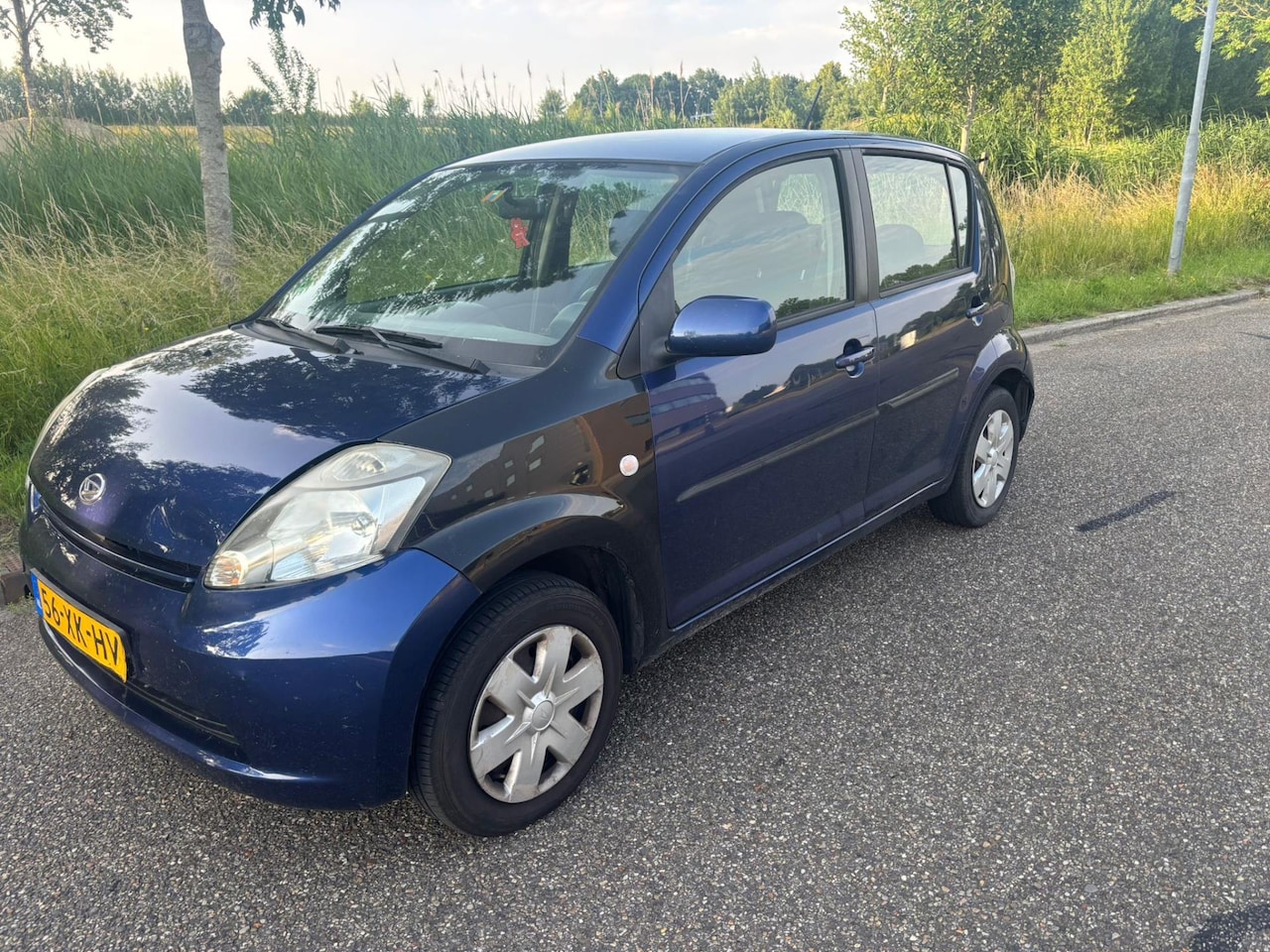Daihatsu Sirion 2 - 1.0-12V Premium 1.0-12V Premium - AutoWereld.nl