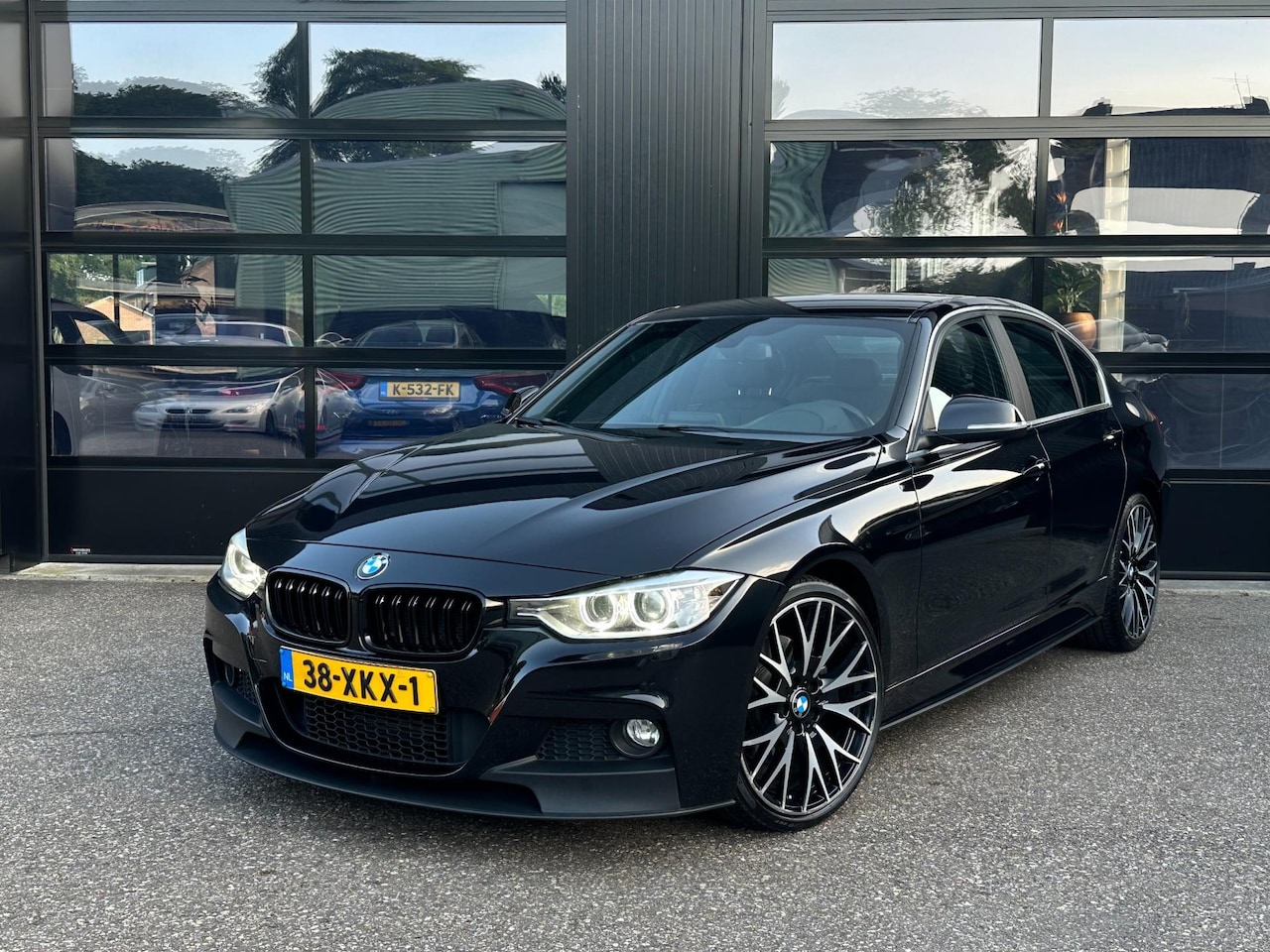 BMW 3-serie - 328i M-Sport High Executive Xenon Navi Leer 20' - AutoWereld.nl