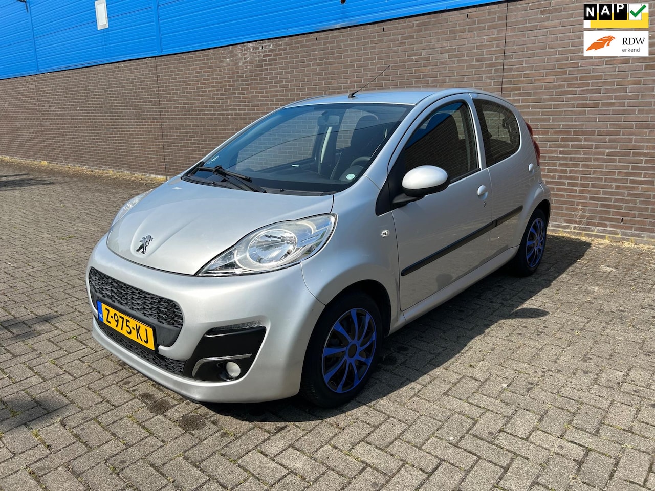 Peugeot 107 - 1.0 Envy | Airco | 5-deurs | Elektrische Ramen | Centrale Vergrendeling | Isofix | Mistlam - AutoWereld.nl