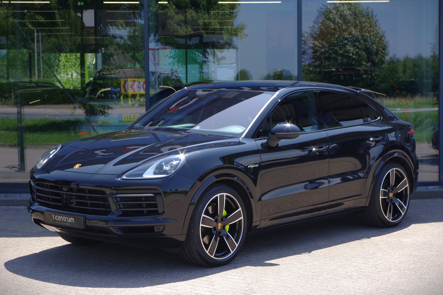 Porsche Cayenne Coupé - 3.0 E-Hybrid 462 PK Platinum Edition PHEV, Panoramadak, Trekhaak, Kuipstoelen, BOSE Sound, - AutoWereld.nl