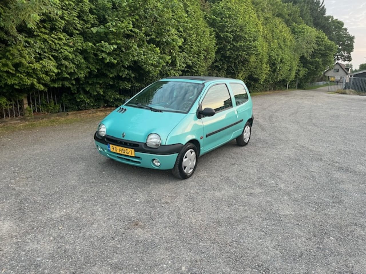 Renault Twingo - 1.2 Authentique Open dakje - AutoWereld.nl