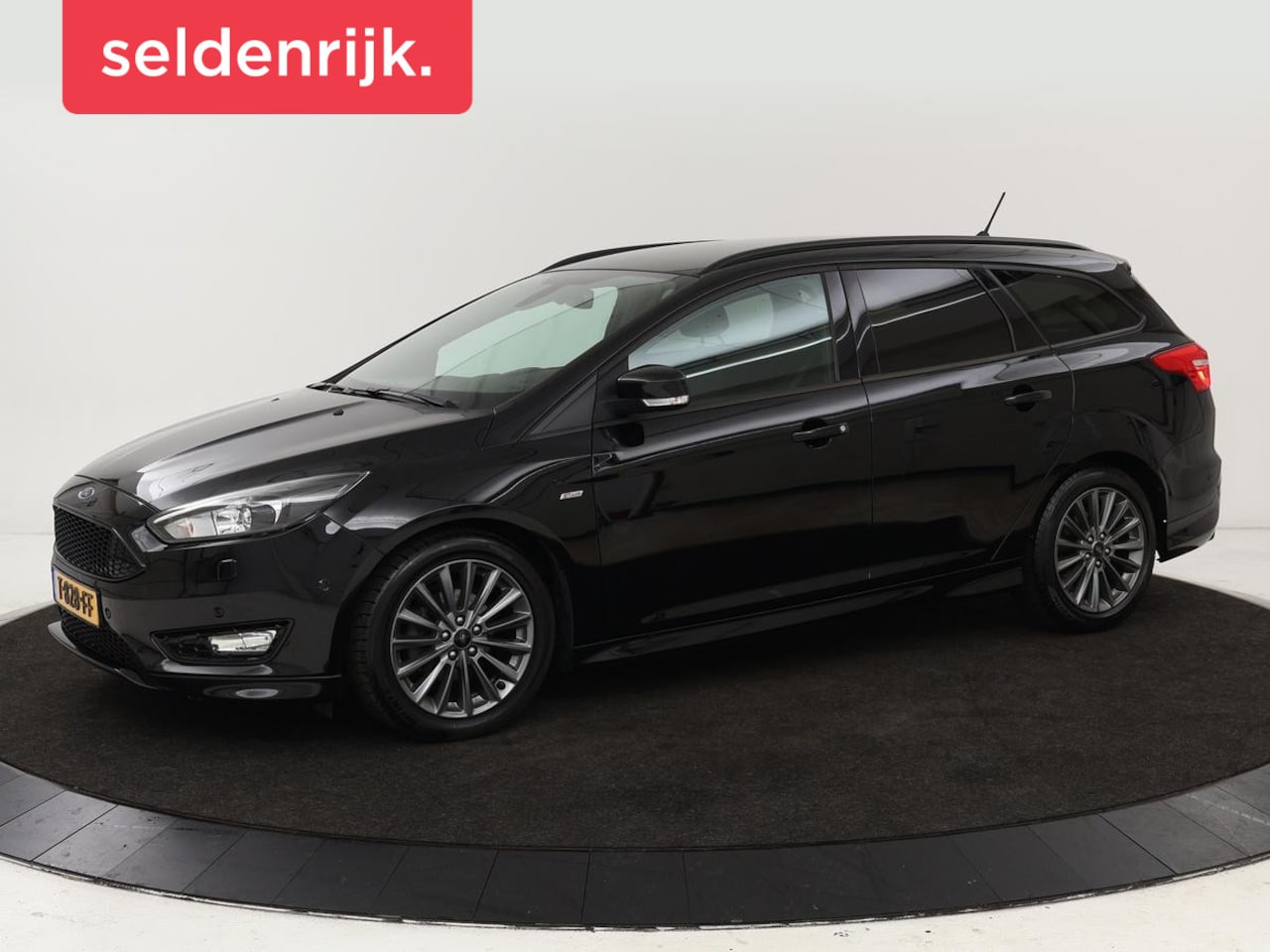 Ford Focus - 1.0 EcoBoost 140pk ST-Line | Stoel & stuurverwarming | Xenon | Carplay | Navigatie | Clima - AutoWereld.nl