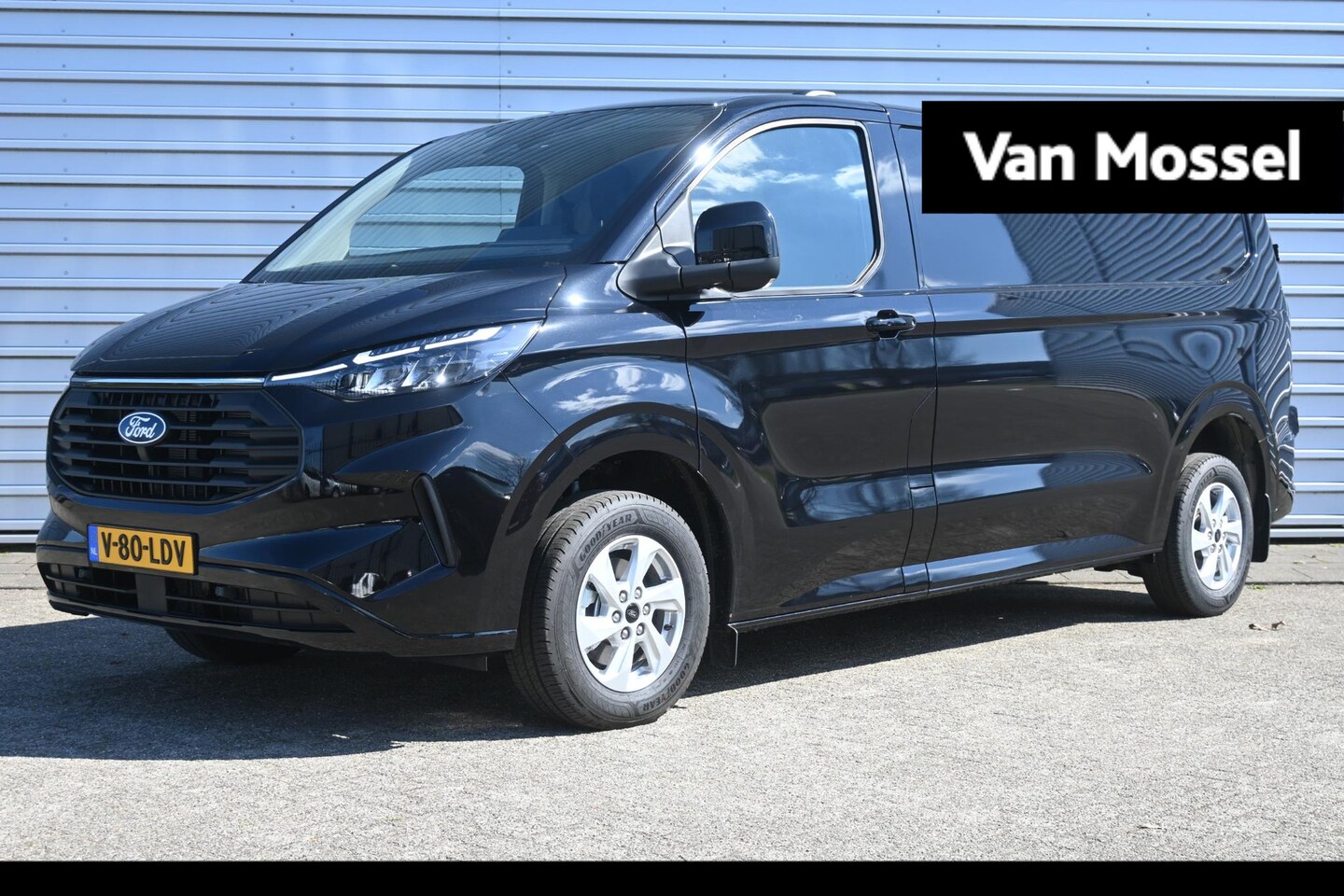 Ford Transit Custom - 320 2.0 TDCI L2H1 Limited | Navigatie | Driver Assistance Pack | Limited | Camera | Stoelv - AutoWereld.nl