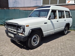 Nissan Patrol - 2.8 Wagon *9-PERSOONS* UNIEK