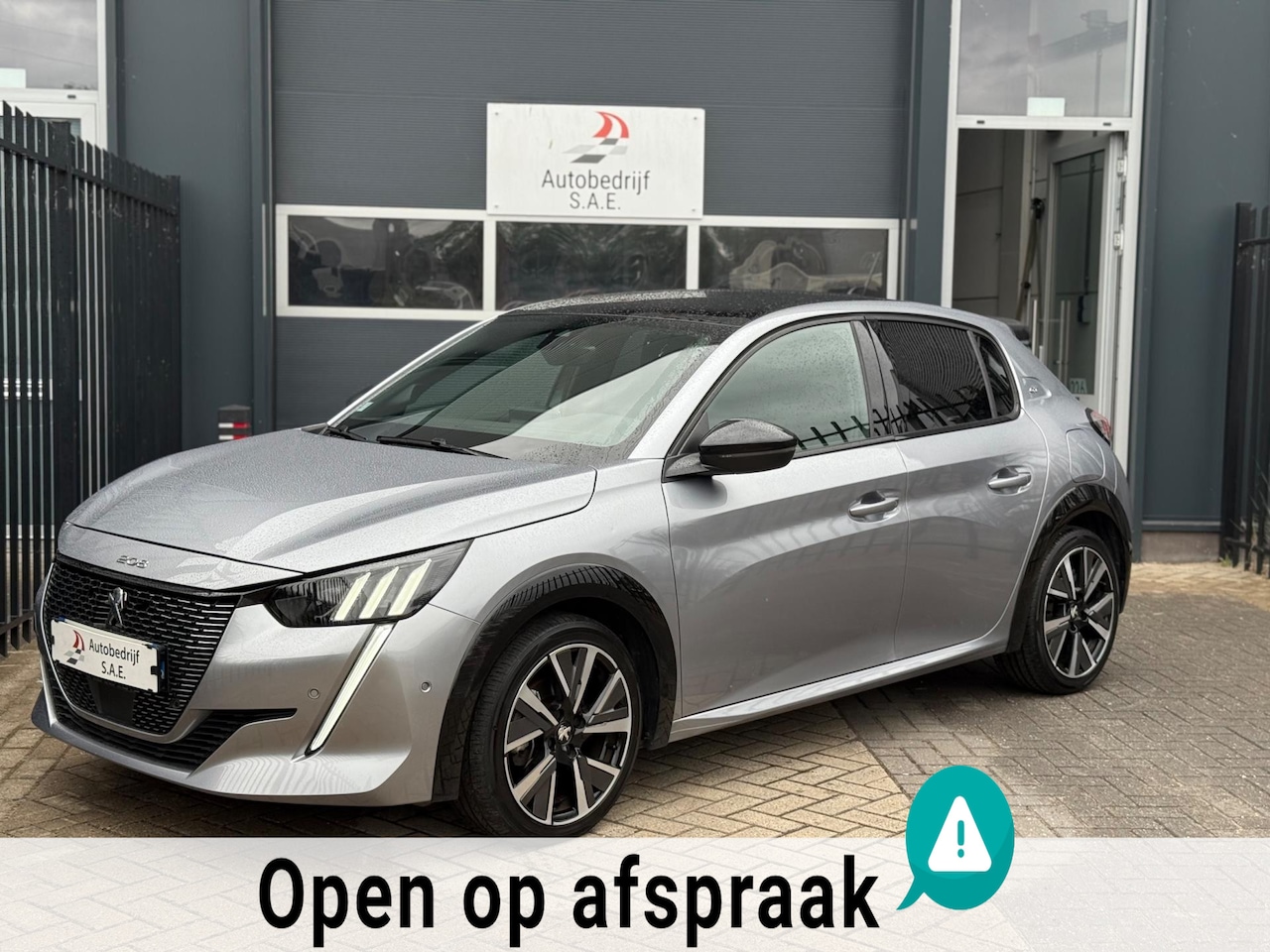 Peugeot 208 - 1.2 PureTech GT-Line CARPLAY PANO COCKPIT CAMERA - AutoWereld.nl