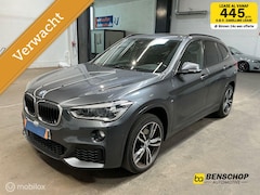 BMW X1 - xDrive20i M Sport Panodak Navi HUD Harman Trekhaak Camera