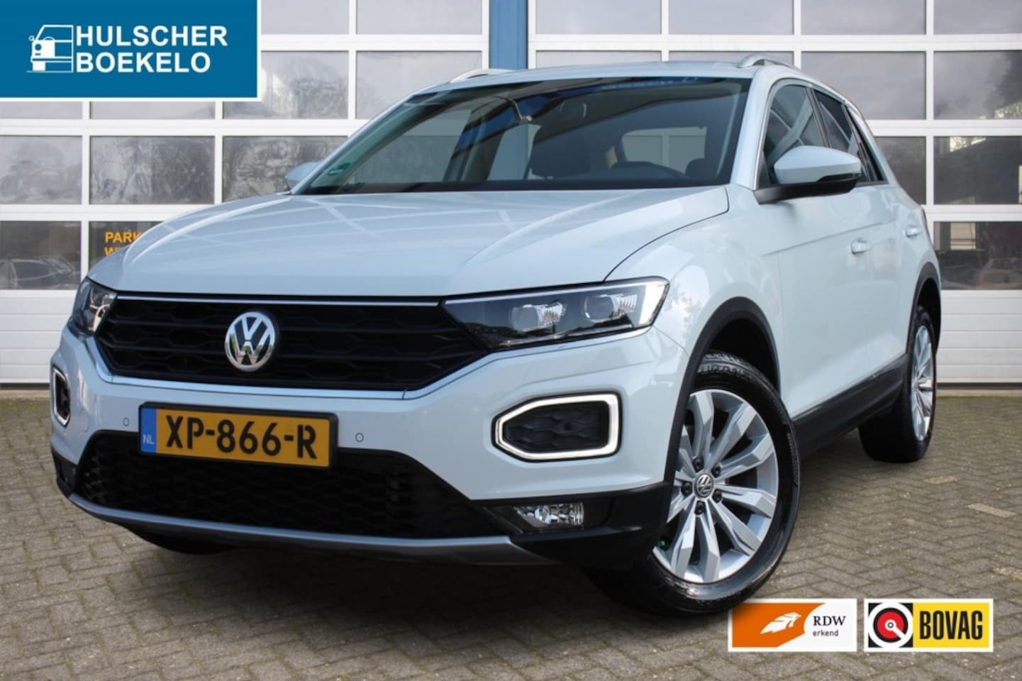 Volkswagen T-Roc - 1.5 TSI SPORT  1e eigenaar **NL-Auto**  Virtueel Dashboard / trekhaak - AutoWereld.nl