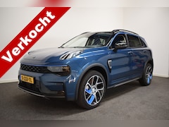 Lynk & Co 01 - 1.5 261pk AUT7 PHEV 70km Elec Pano/ Adapt./ 3.60 Camera/ Dig. Dashboard/ Stoelverw