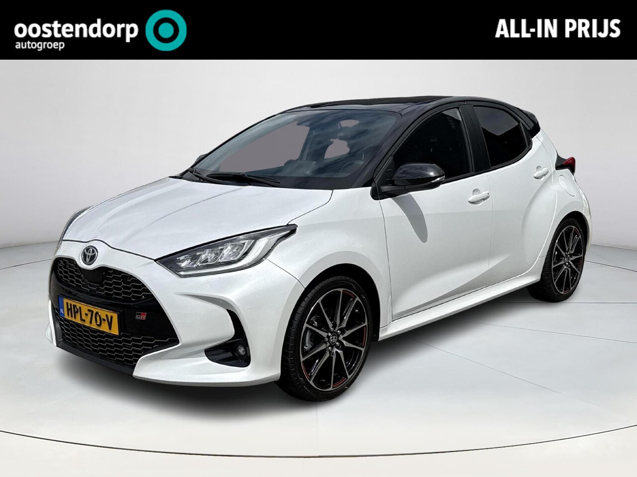 Toyota Yaris - 1.5 Hybrid GR Sport **NAVIGATIE/ KEYLESS/ STOELVERWARMING/ 36 MAANDEN GARANTIE** - AutoWereld.nl