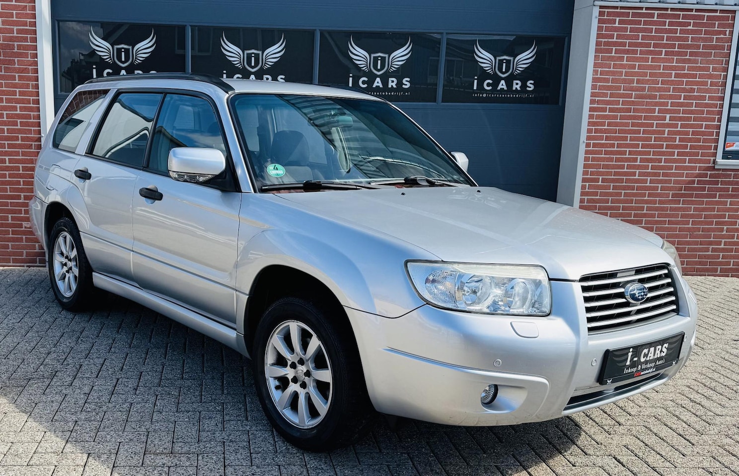 Subaru Forester - 2.0 X Premium Active NAVI PDC CARPLAY TREKHAAK - AutoWereld.nl