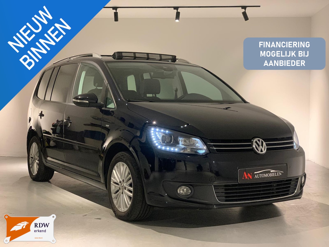 Volkswagen Touran - 1.4 TSI Highline 7p. Full option Pano - AutoWereld.nl