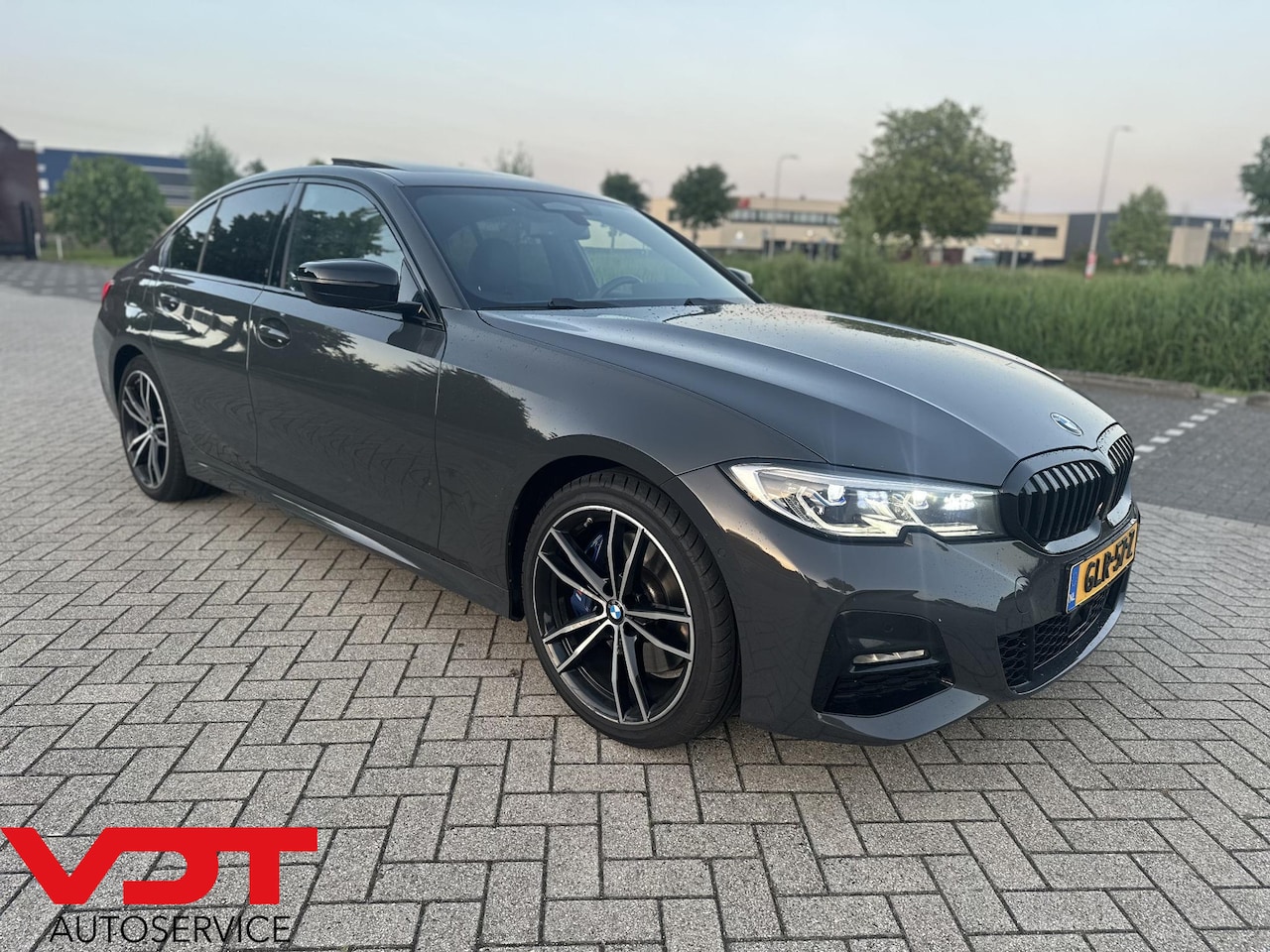 BMW 3-serie - 330e High Executive|pano|laser|vol! - AutoWereld.nl