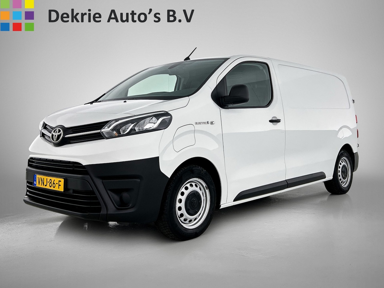 Toyota ProAce Electric Worker - L2 Extra Range 75 kWh +/- 330KM / 3Pers. / Navigatie / Airco / Pdc+Camera / Mooie Bedrijfs - AutoWereld.nl