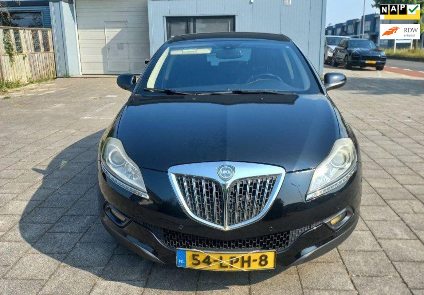 Lancia Delta - 1.4-16V Oro 1.4-16V Oro,airco, navigatie, cruise Controle, aluminium velgen - AutoWereld.nl